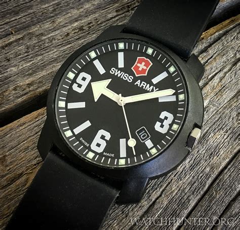 victorinox swiss army recon watch